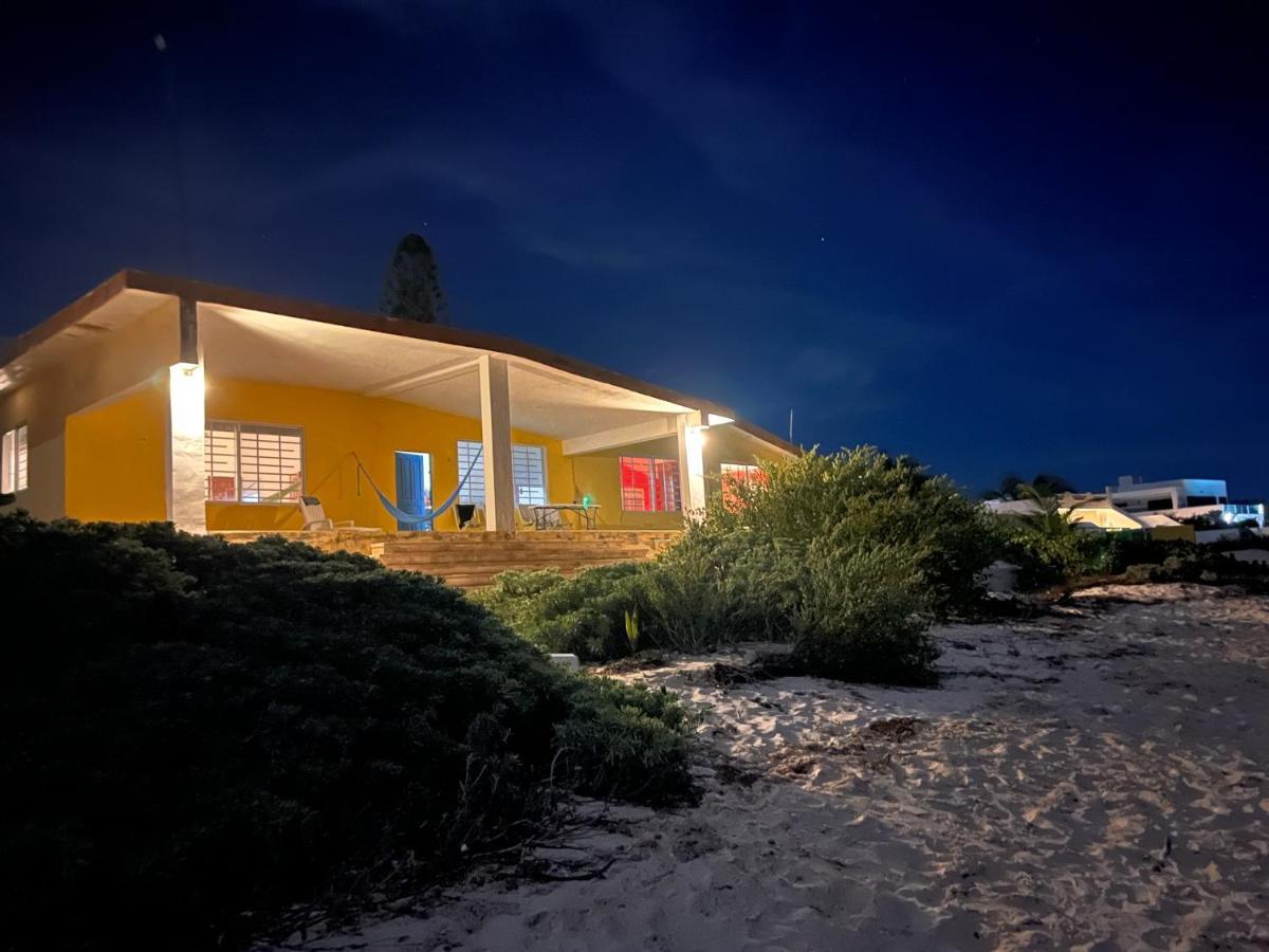 La Casa Amarilla Frente Al Mar Villa Chelem Buitenkant foto
