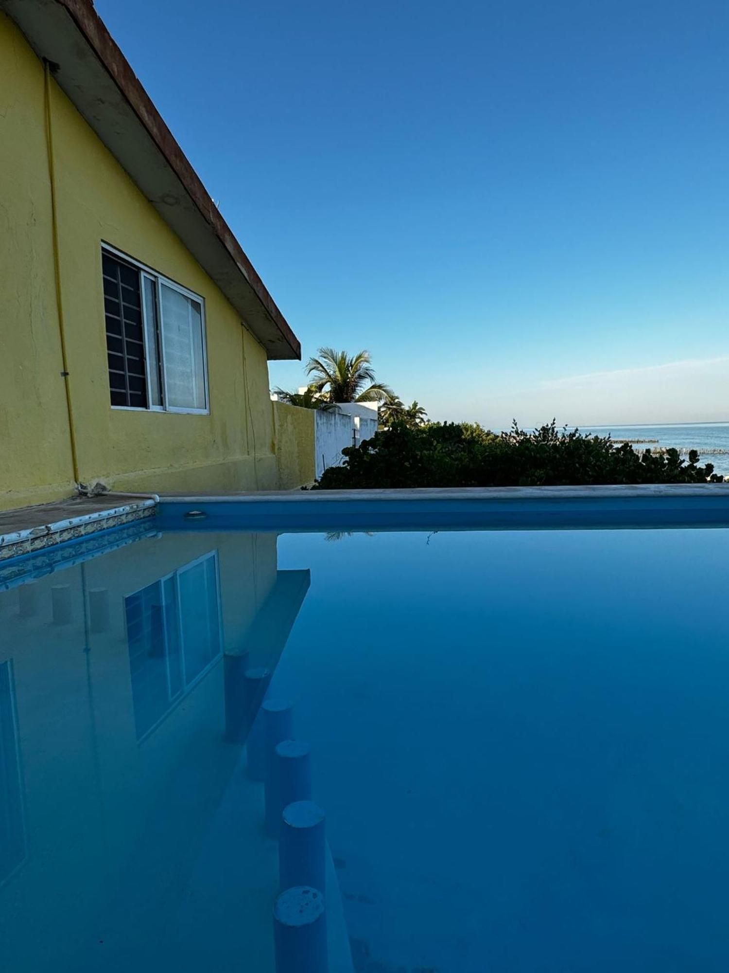 La Casa Amarilla Frente Al Mar Villa Chelem Buitenkant foto
